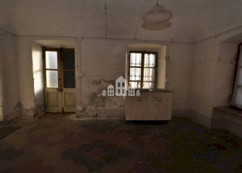 Stanza non arredata - Casa indipendente via Fratelli Rosselli, 39, Cuorgnè - foto 13