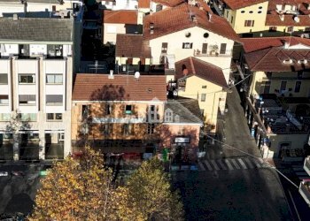 Vista - Ufficio piazza martiri della libertà, 1, Cuorgnè - foto 2