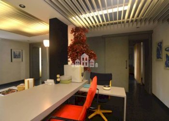 Ufficio - Ufficio piazza martiri della libertà, 1, Cuorgnè - foto 6