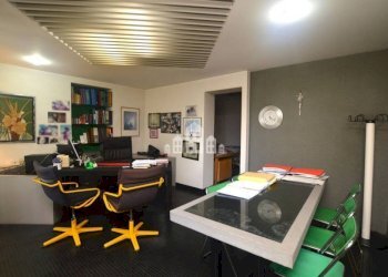 Ufficio - Ufficio piazza martiri della libertà, 1, Cuorgnè - foto 9