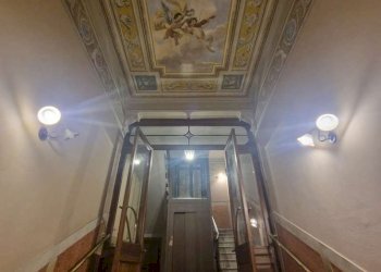 Ingresso - Attico piazza Roma, Chiavari - foto 4