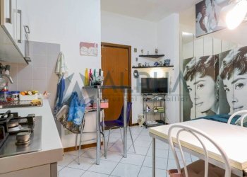 Cucina - Monolocale via Giacomo Leopardi, Forlì - foto 3