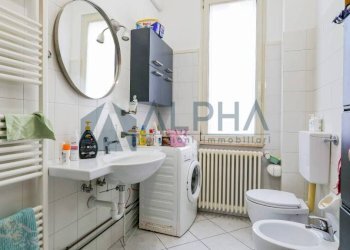 Bagno - Monolocale via Giacomo Leopardi, Forlì - foto 8