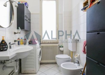 Bagno - Monolocale via Giacomo Leopardi, Forlì - foto 9
