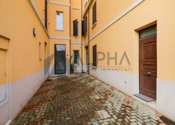 Facciata - Monolocale via Giacomo Leopardi, Forlì - foto 10