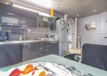 Three-room apartment Via Milano, Garbagnate Milanese - photo 9
