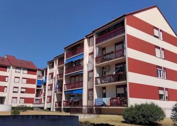 Three-room apartment Via Cristoforo Colombo, Piossasco - photo 1
