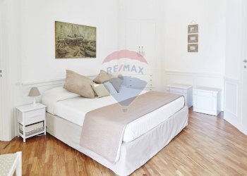 Appartamento Via Santa Lucia, Napoli (zona Mergellina) - foto 8