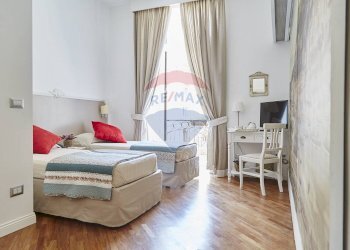 Appartamento Via Santa Lucia, Napoli (zona Mergellina) - foto 11