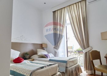 Appartamento Via Santa Lucia, Napoli (zona Mergellina) - foto 15