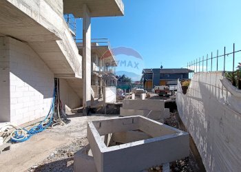 Quadrilocale VIA CESARE BATTISTI, Brembate di Sopra - foto 3