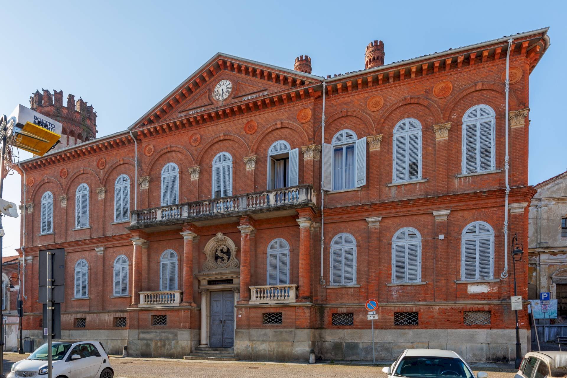 Stabile - Palazzo Piazza Martiri della Libertà, Favria - foto 1