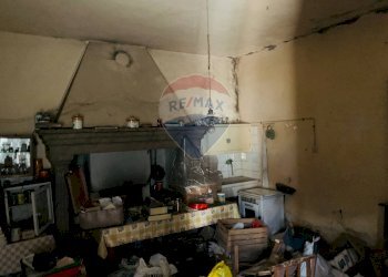 Portion of a house corso Italia, Capizzone - photo 13