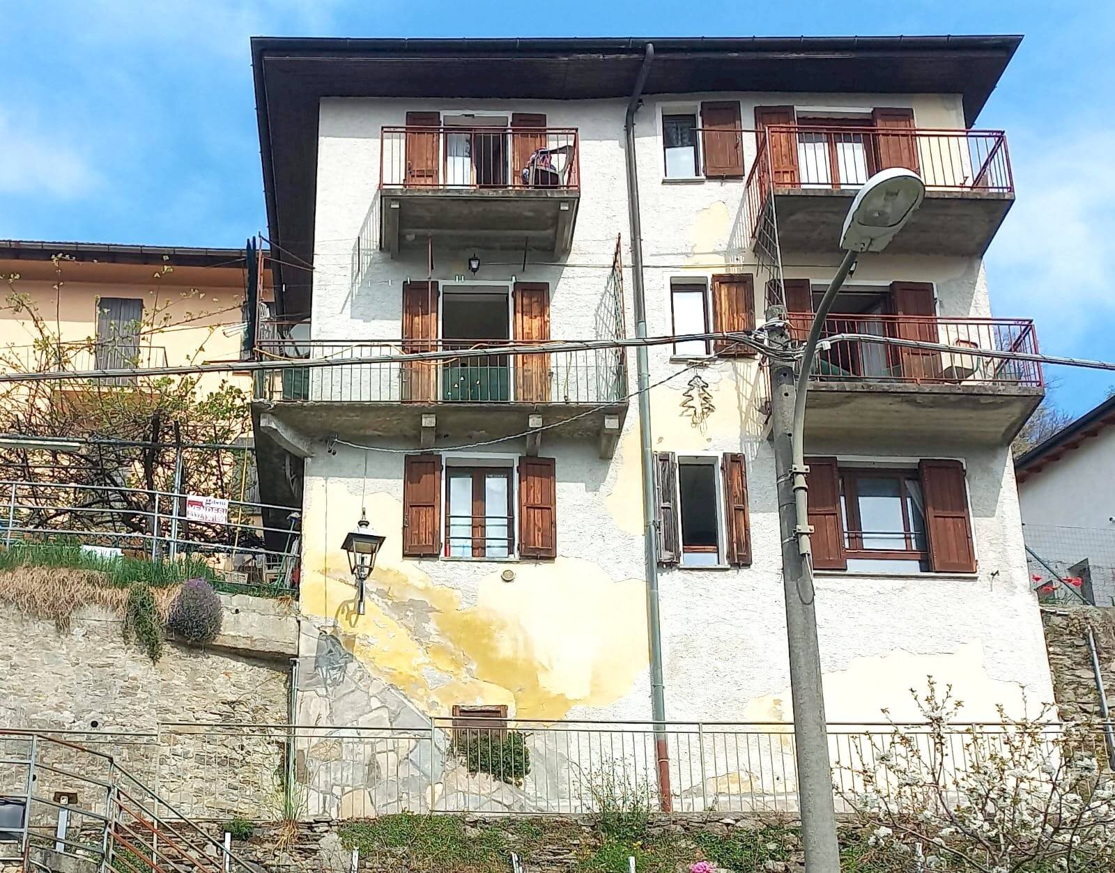 Apartment Via Fratelli Zaccheo, Maccagno con Pino e Veddasca - photo 2