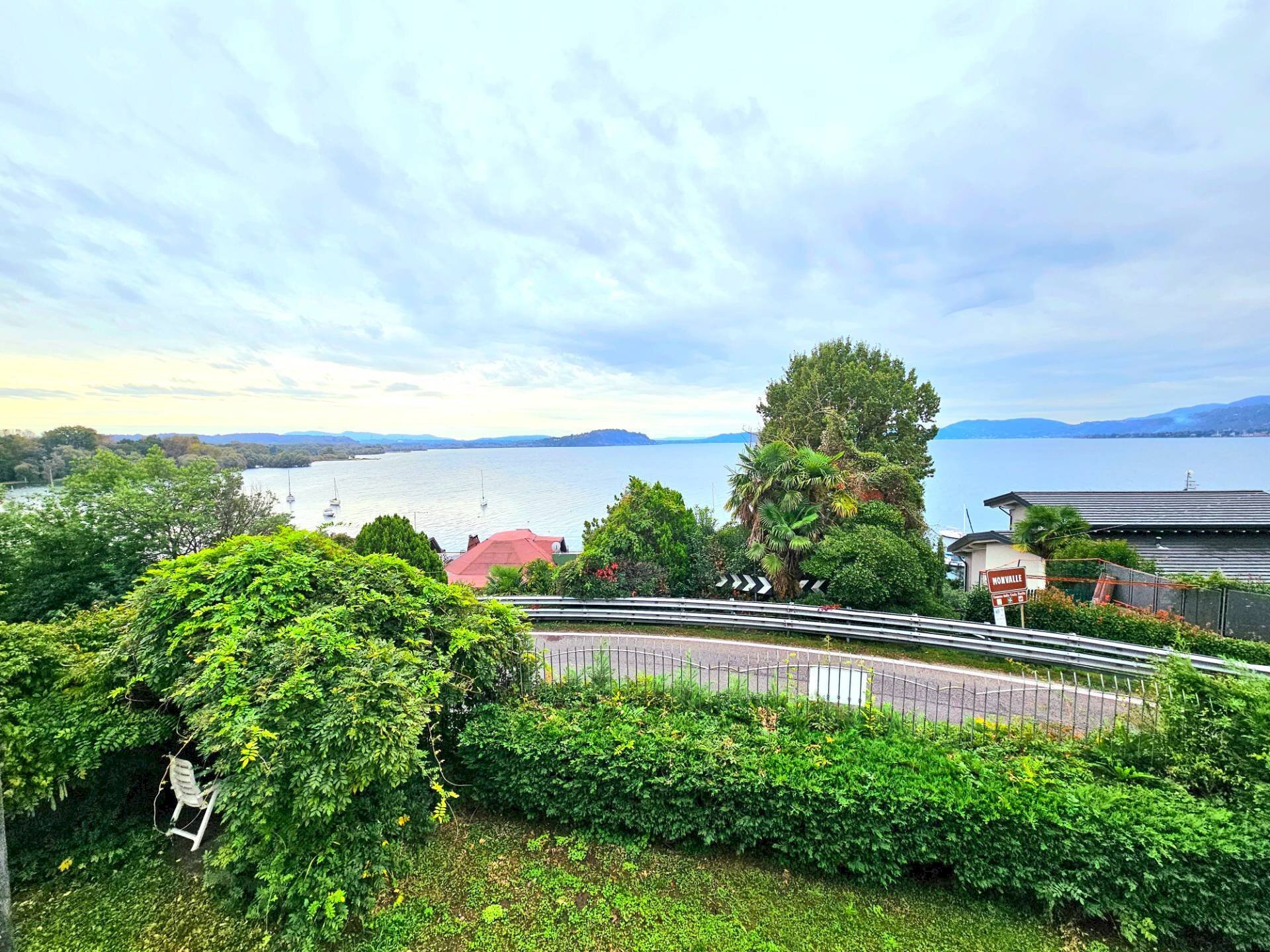 Single Family Villa Via Dei Sasselli, Leggiuno - photo 3