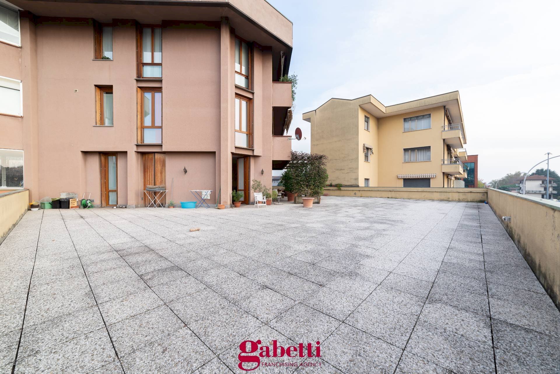 Quadrilocale Via Guglielmo Marconi, Gavirate - foto 3