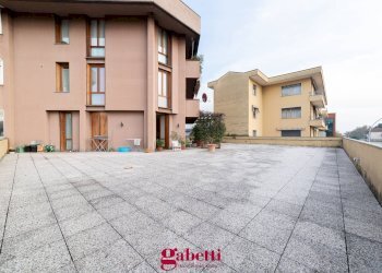 Quadrilocale Via Guglielmo Marconi, Gavirate - foto 3