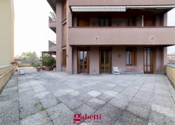 Quadrilocale Via Guglielmo Marconi, Gavirate - foto 4