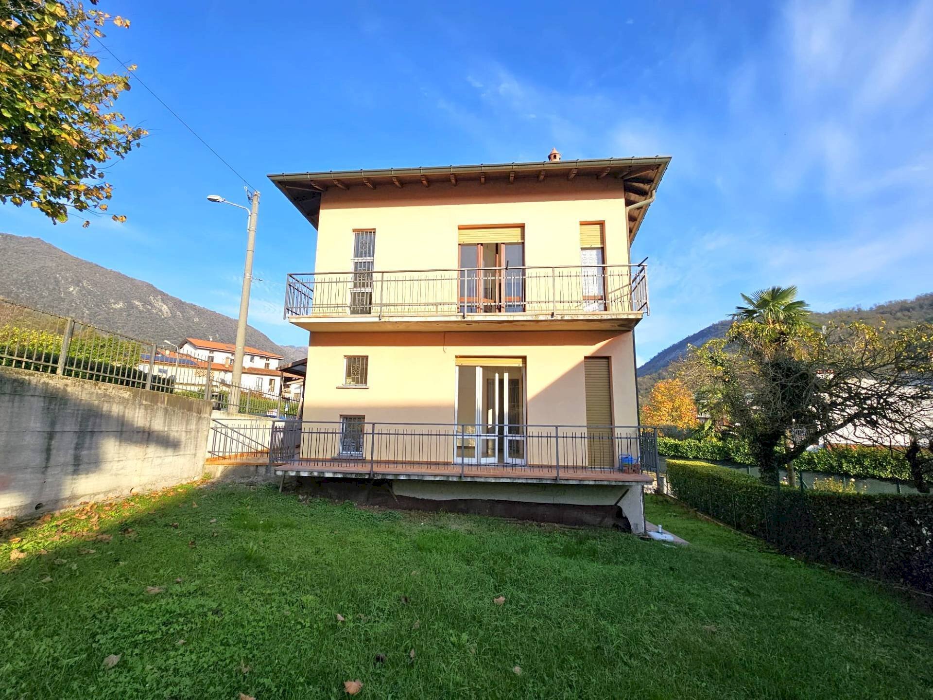Casa indipendente Via Radaelli, Laveno-Mombello - foto 2