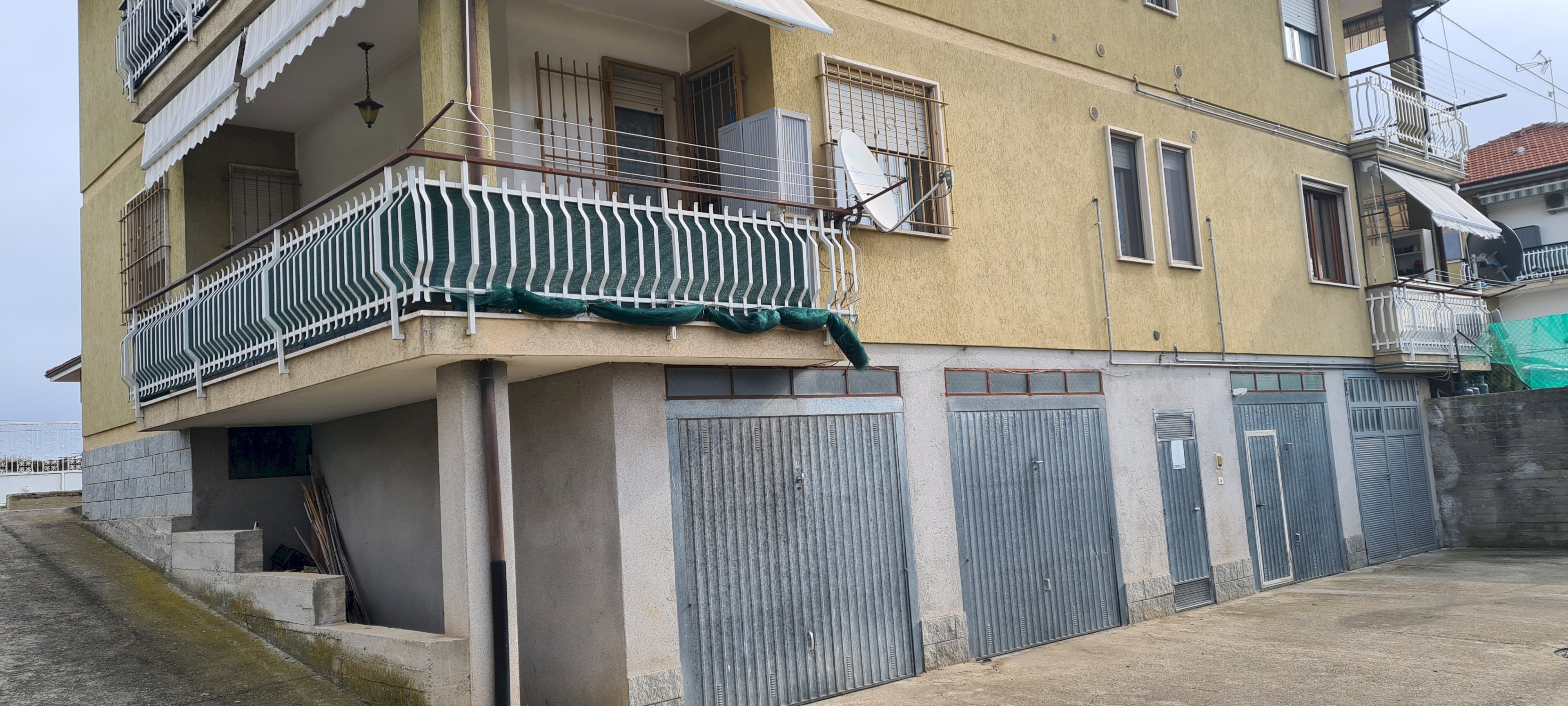 Garage - Trilocale Castelletto Stura - foto 1