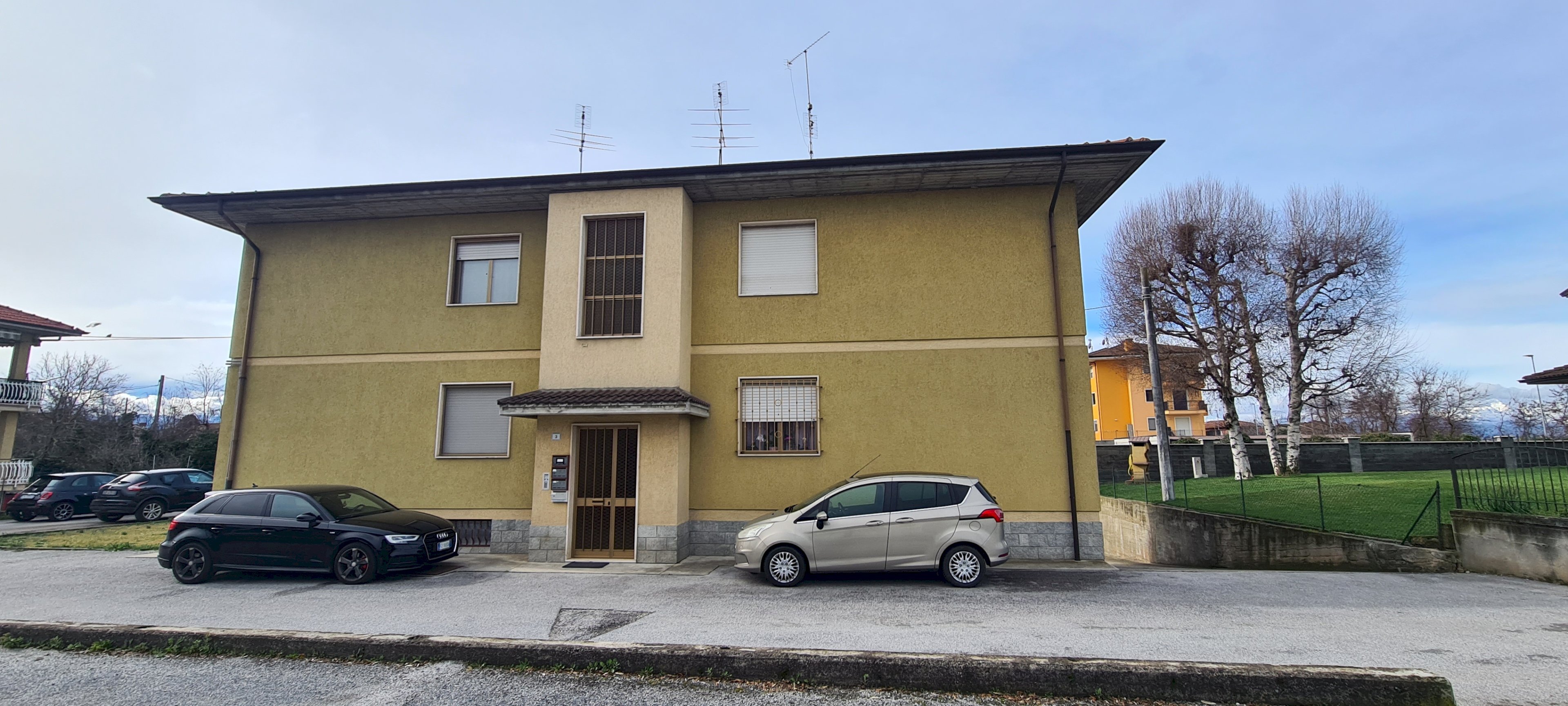 Facciata - Trilocale Castelletto Stura - foto 2