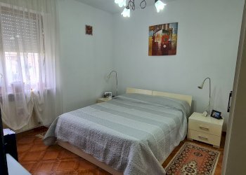 Camera - Trilocale Castelletto Stura - foto 11