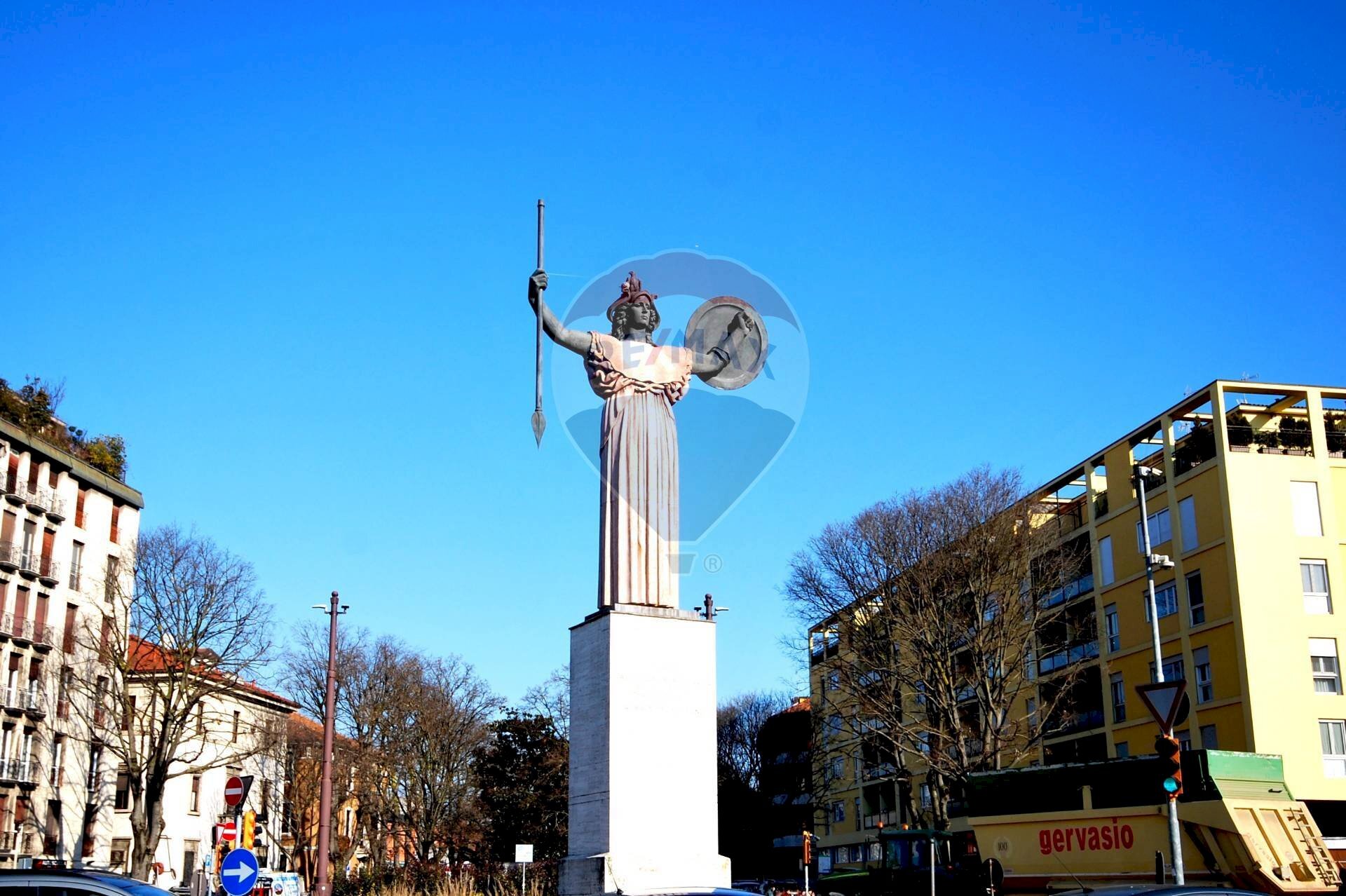 Negozio viale Vittorio Emanuele II, 3 
 Pavia, Pavia - foto 2