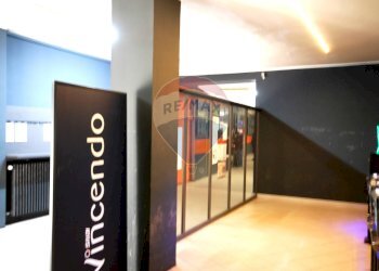 Negozio viale Vittorio Emanuele II, 3 
 Pavia, Pavia - foto 16