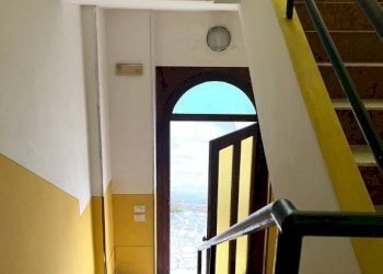 Interno palazzo - Two-room apartment via Nazionale, Caino - photo 23