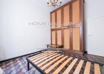 Camera da letto - Bilocale via Ponterotto, Genova (zona Marassi) - foto 11