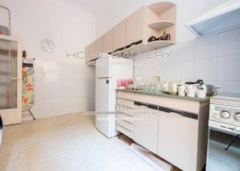 Cucina - Bilocale via Ponterotto, Genova (zona Marassi) - foto 17