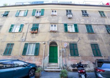 Facciata - Bilocale via Ponterotto, Genova (zona Marassi) - foto 35