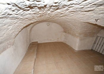 Box auto - Magazzino corso giuseppe garibaldi ostuni, Cisternino - foto 4