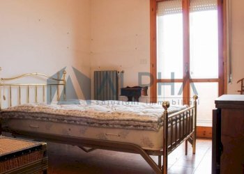 Camera da letto - Quadrilocale via Gioacchino Rossini, Roncofreddo - foto 14