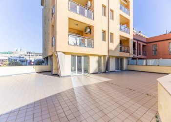 Appartamento Via Luigi Cibrario, Genova (zona Sestri Ponente) - foto 3