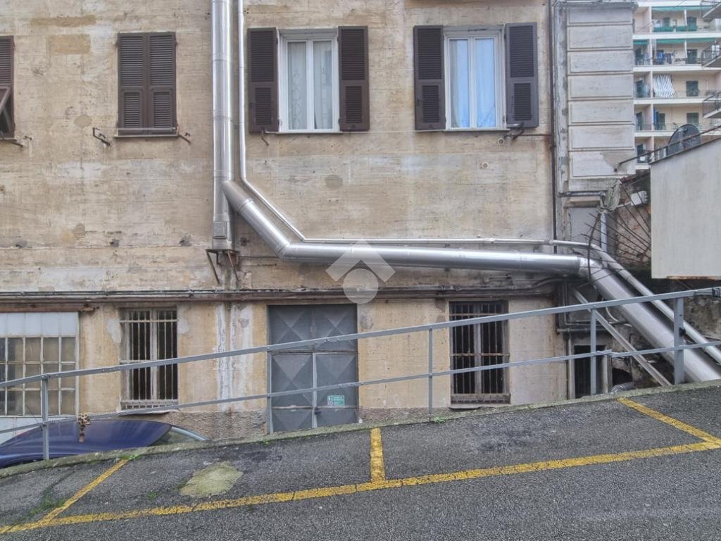 Posto Auto Corso Alessandro de Stefanis, Genova (zona Marassi) - foto 2