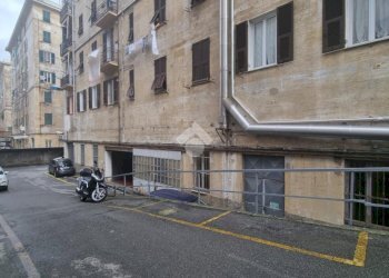 Posto Auto Corso Alessandro de Stefanis, Genova (zona Marassi) - foto 5