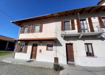 Casale via Chivasso, 75, Castelnuovo Don Bosco - foto 2