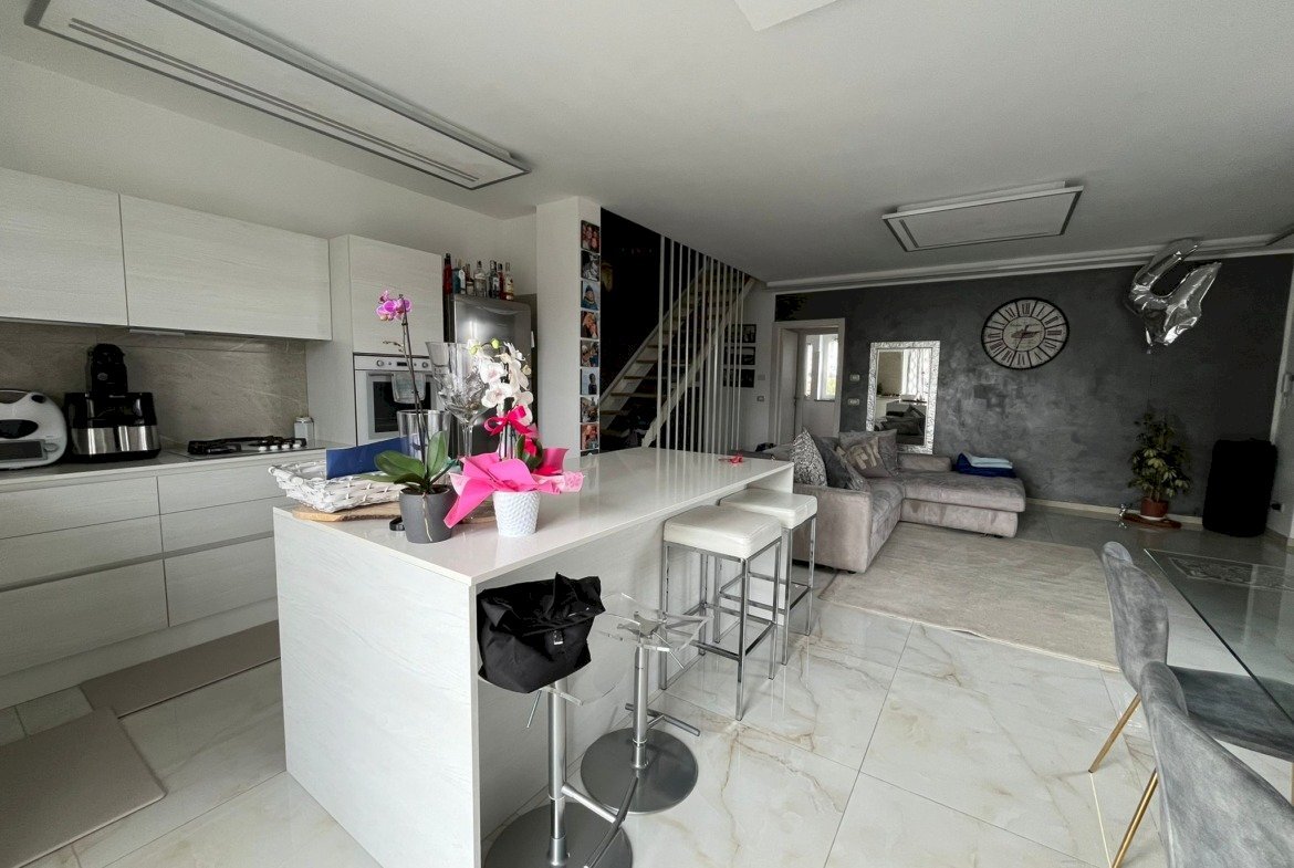 Villa Strada Provinciale di Agliè, Feletto - foto 2