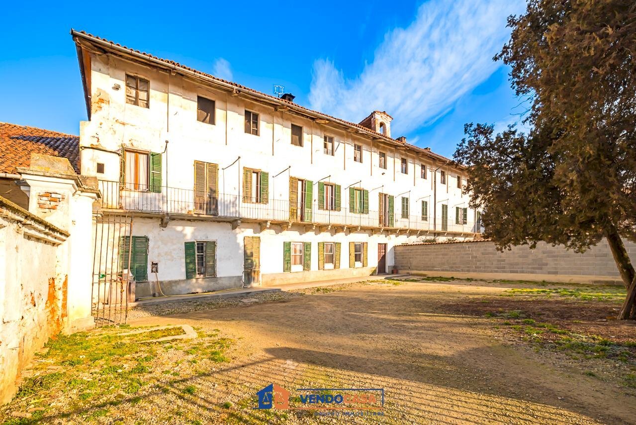 Independent house Saluzzo - photo 1