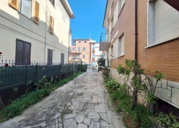 Casa indipendente Via Trento, San Benedetto del Tronto - foto 2