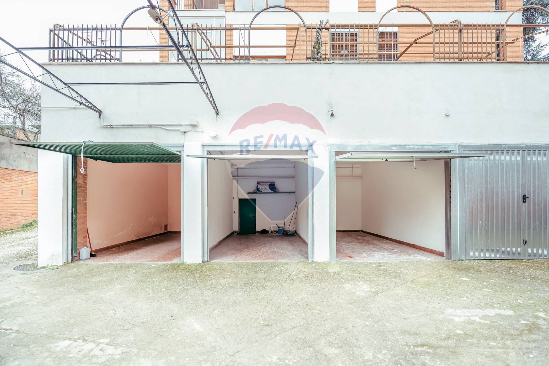 Box Via Diano Marina, Roma (neighborhood Torrevecchia) - photo 2