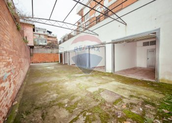 Box Via Diano Marina, Roma (neighborhood Torrevecchia) - photo 4