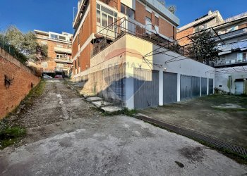 Box Via Diano Marina, Roma (neighborhood Torrevecchia) - photo 10