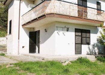 Facciata - Villa via Saturnia, Spigno Saturnia - foto 3