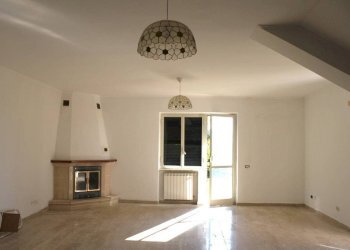 Soggiorno - Villa via Saturnia, Spigno Saturnia - foto 6