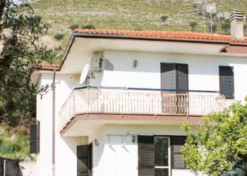 Facciata - Villa via Saturnia, Spigno Saturnia - foto 32