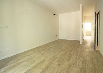 Stanza non arredata - Trilocale via Col di Lana, Albizzate - foto 7