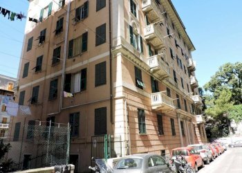 Facciata - Trilocale via Gerolamo Pittaluga, 4, Genova (zona Sampierdarena) - foto 2