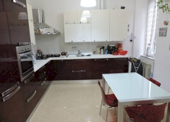 Cucina - Trilocale via Gerolamo Pittaluga, 4, Genova (zona Sampierdarena) - foto 9